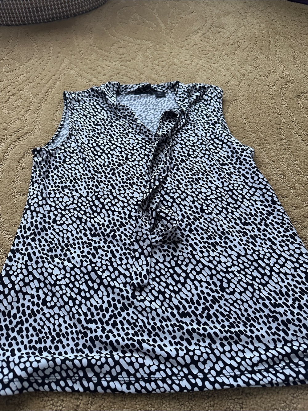 Tahari Black and White Printed Tie-Front Camisole